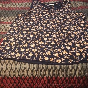 Flower pattern tank